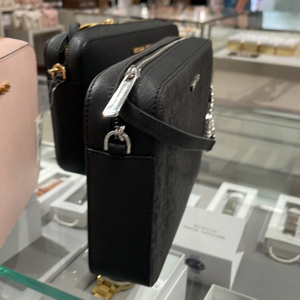 Michael Kors Jet Set Item Large East West Zip Crossbody Black Signature 
Color - Picture 3 of 16